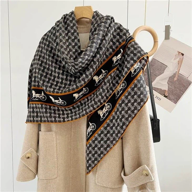 Women's Triangle Shawl Herringbone Pattern